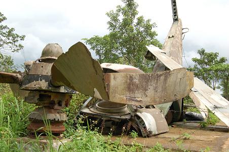 Wrecked plane at Khe Sanh