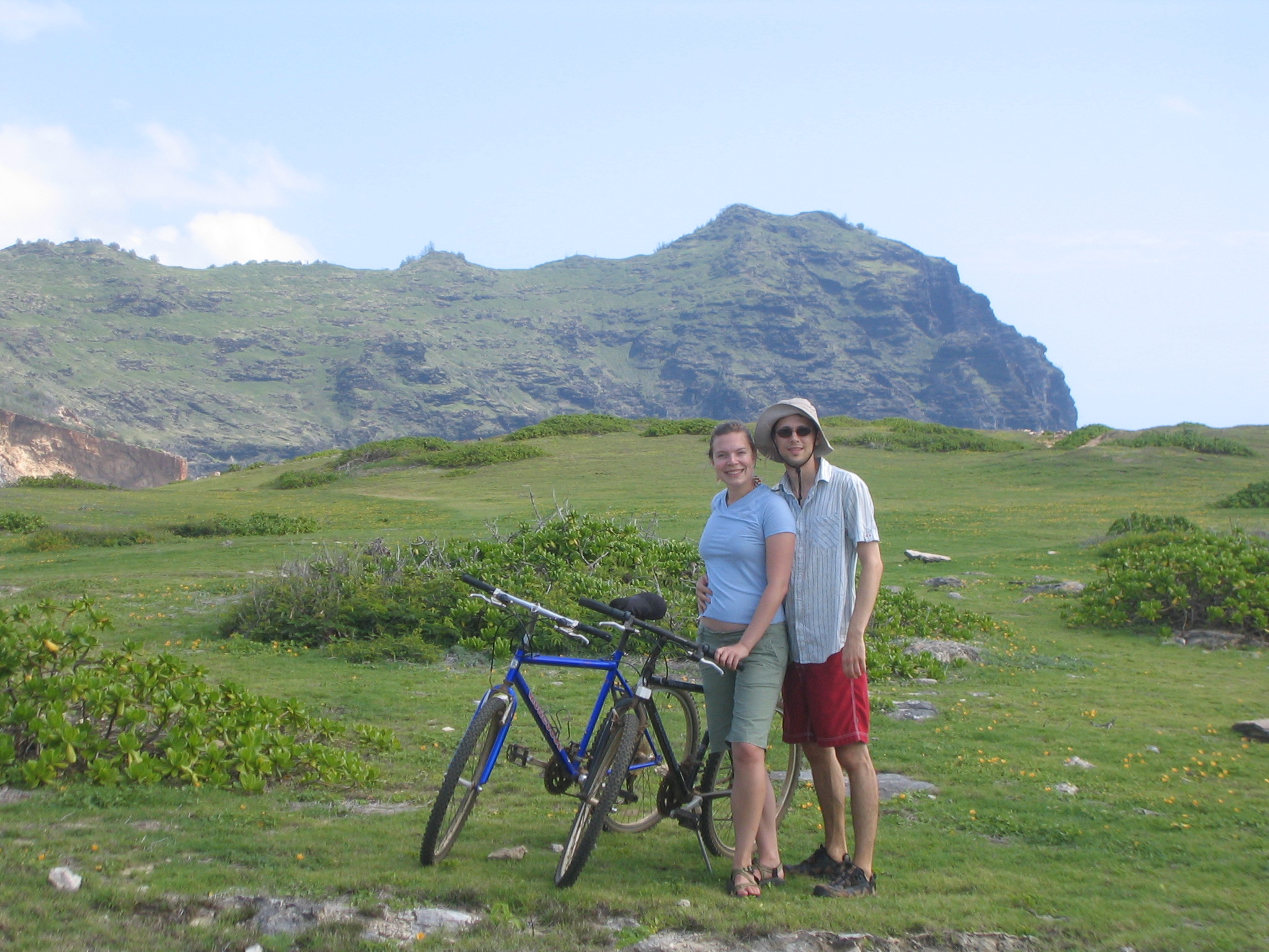 Biking Maha'Ulepu