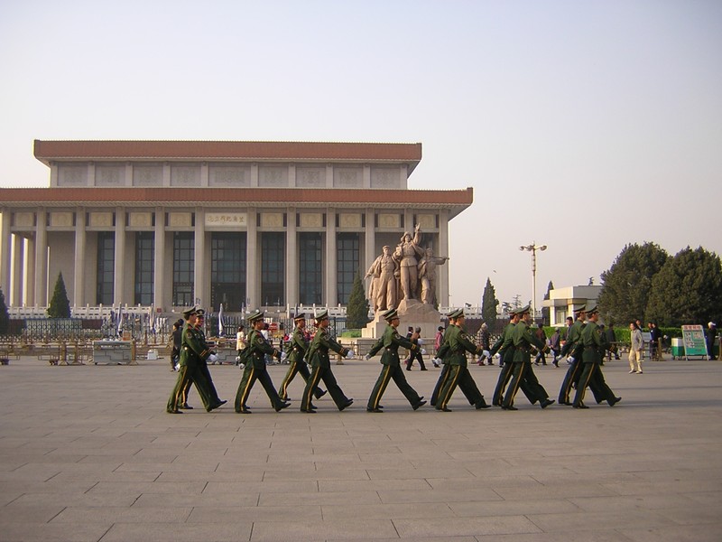 tianamen_sq_marching.JPG