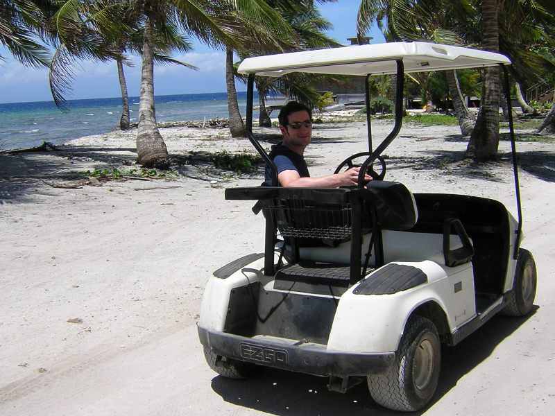 Cart_on_Utila.JPG