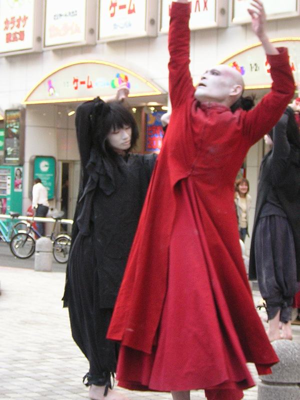 street_performers.JPG