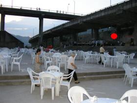doc under the bridge retaurant (Small).JPG