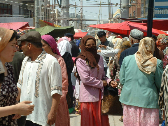 kashgar-crowd.jpg