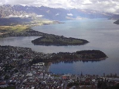 queenstown.jpg