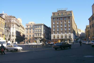 piazzabarberini2.jpg