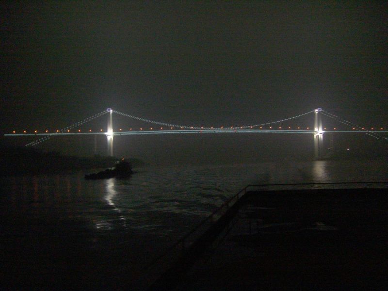 DSC03439_YangziRiverByNight.JPG