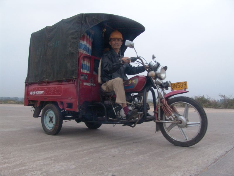 DSC04857_MeAndMyTrikeWeAreOne.JPG