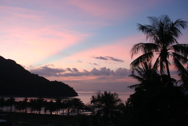 sunsetphiphi.jpg