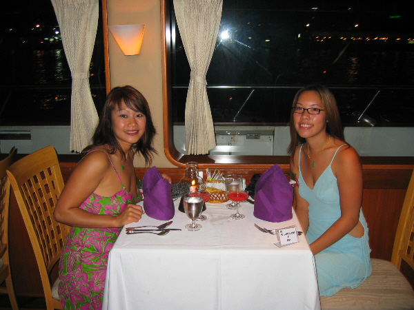 cruiseship.jpg
