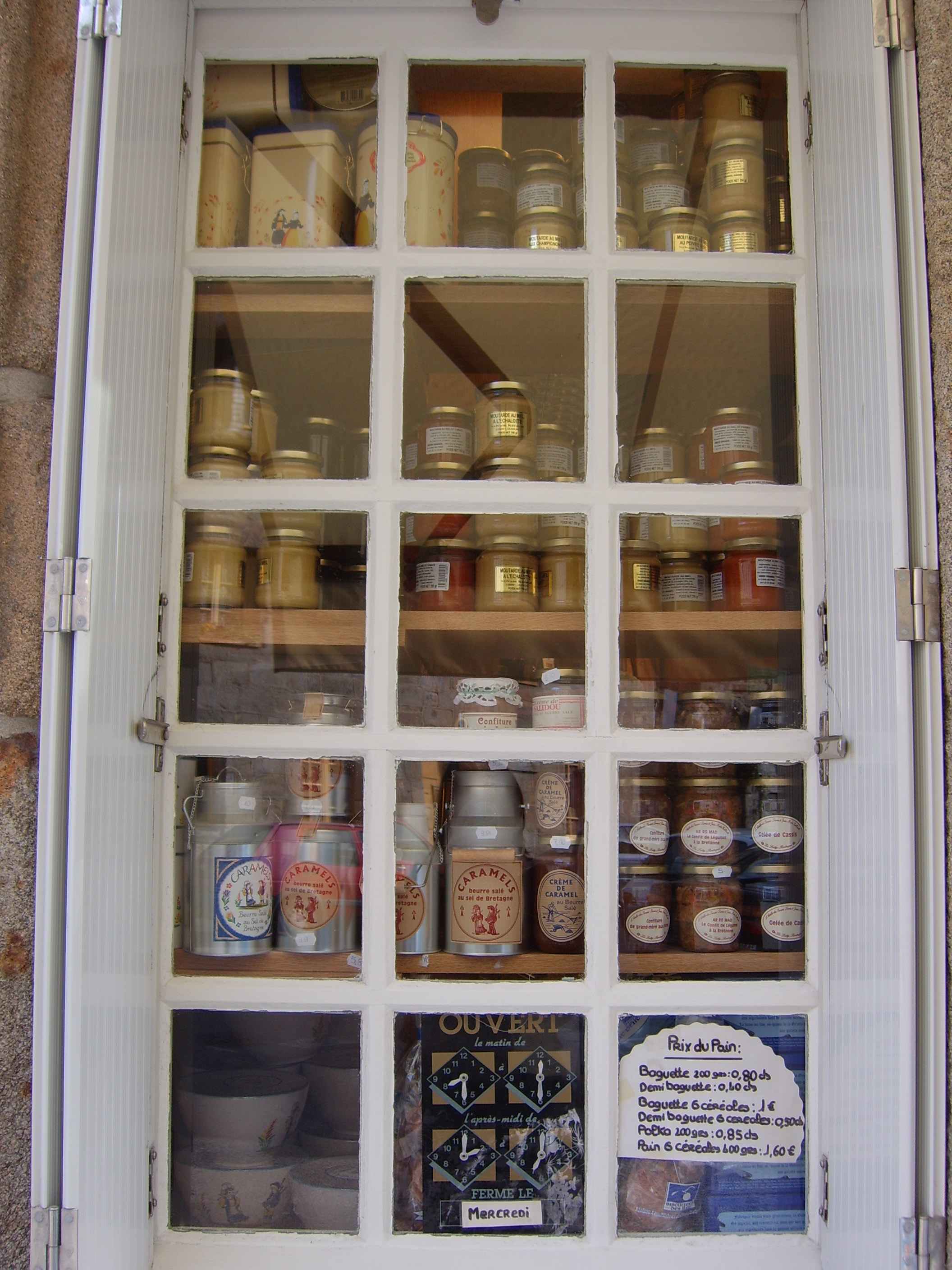 roscoff_shop.jpg