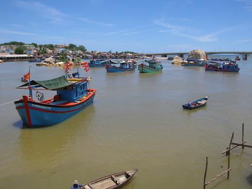 nhatrang_boats.jpg