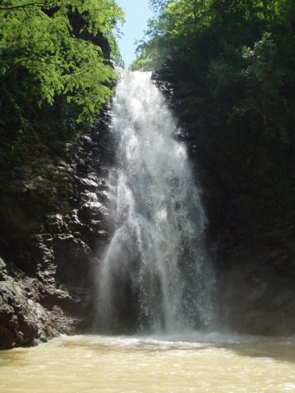 waterfall2.jpg