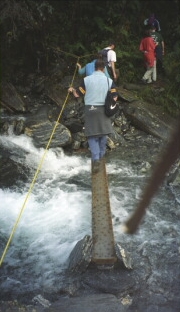 One of the few footbridges with a guiderope