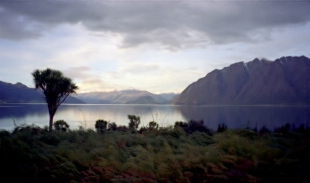 Lake Hawea�s dusklight magic
