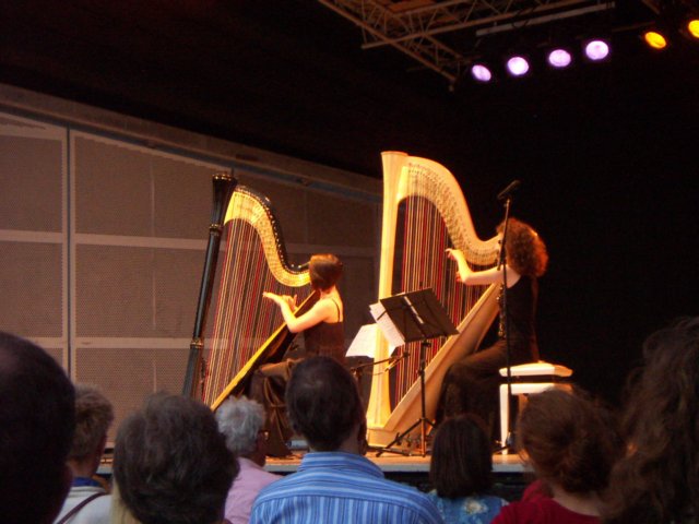 harpists.jpg