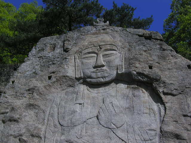 Buddha on the rock, Weoraksan