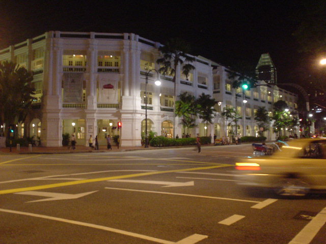 DSC02495nightstreets.JPG