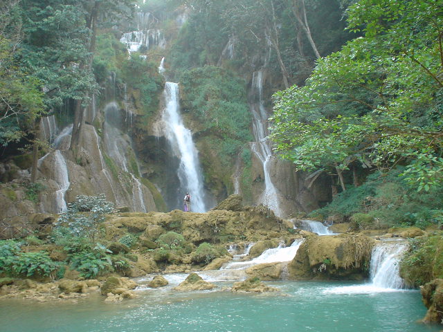 DSC09980waterfall.JPG