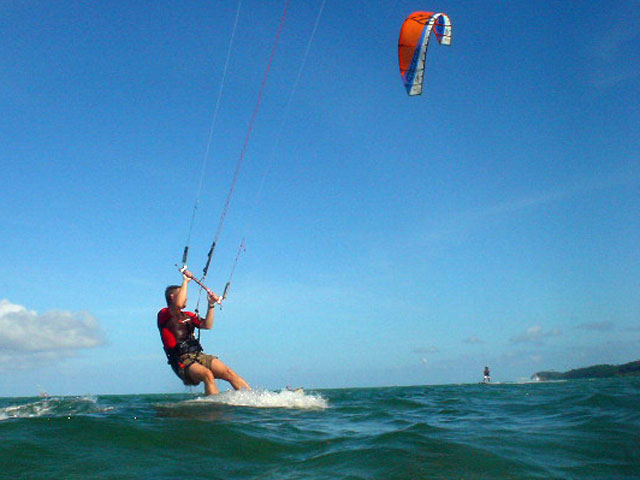 DSC09800kiteboarderX.jpg