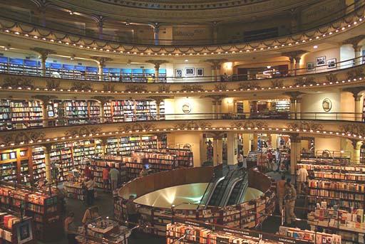 El Ateneo, to me, the MOST GORGEOUS bookstore in the world! [by PC]