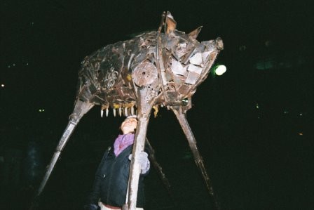 Strange sculptures like this PIG are found along Av. Mariscal Sucre