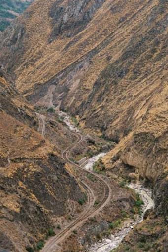 The zig-zagged route down Nariz del Diablo