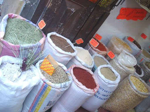 Spices sold at the indigenous market [by IE]